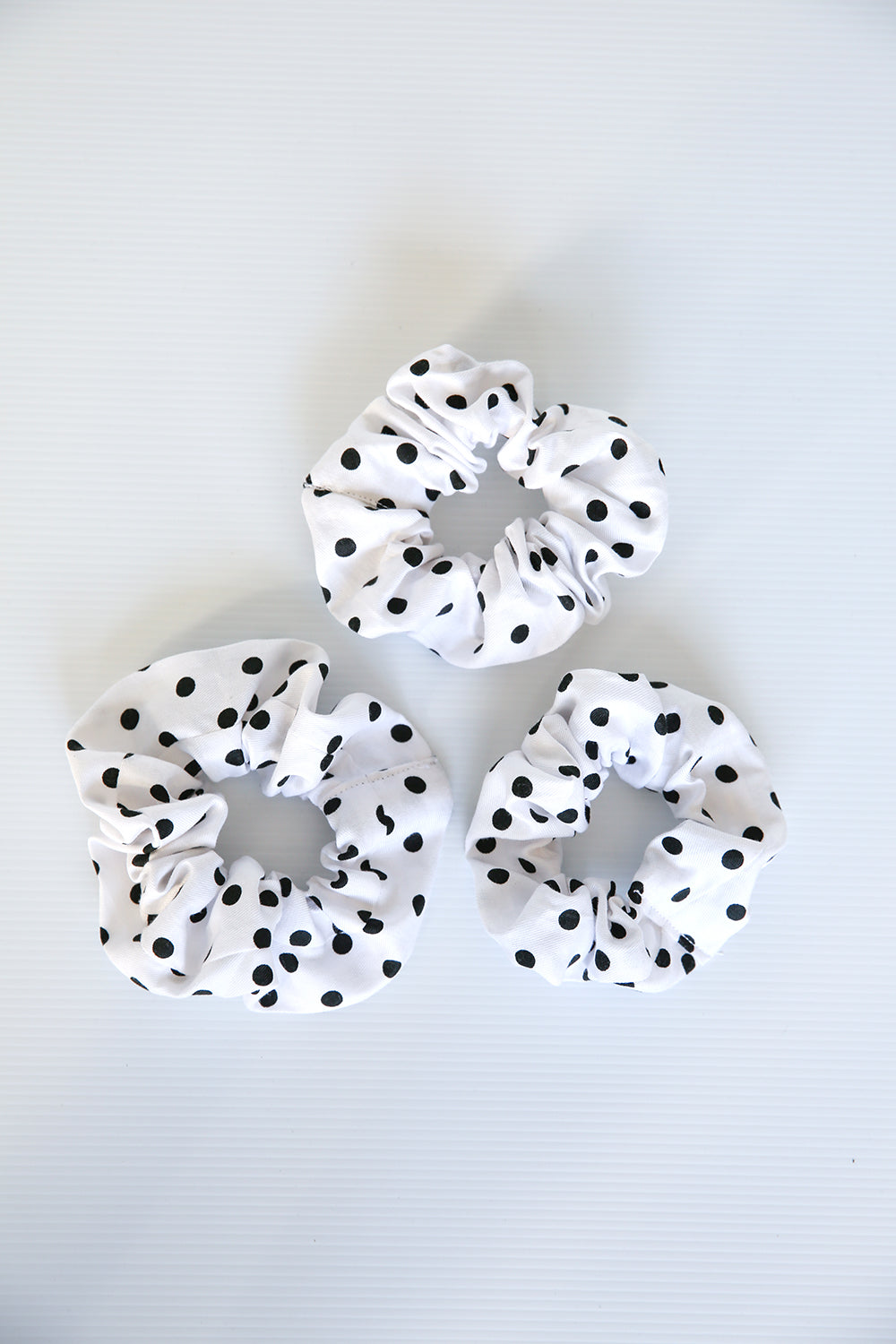 Scrunchie - White Polka Dot
