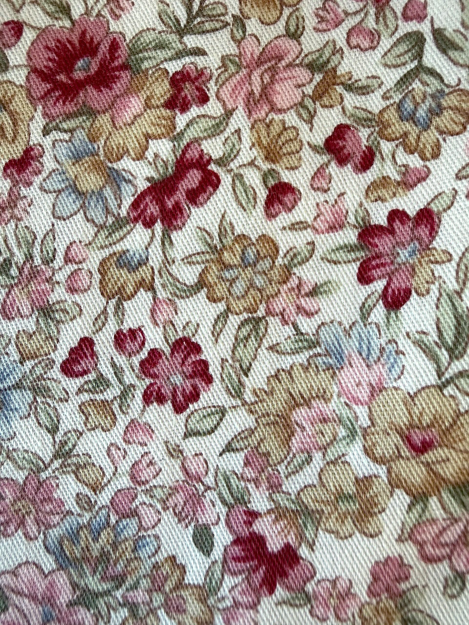 Juliet Wildflower fabric detail — contrast white lace trim and ditsy floral print on premium cotton