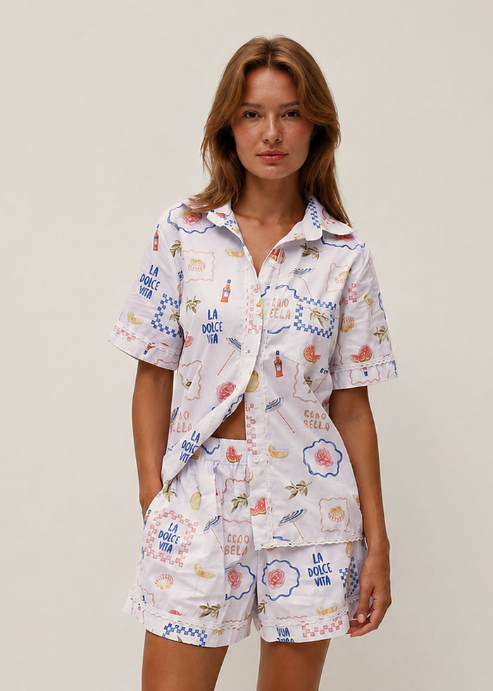 Ciao Bella Set White — short-sleeve shirt and shorts in the La Dolce Vita print